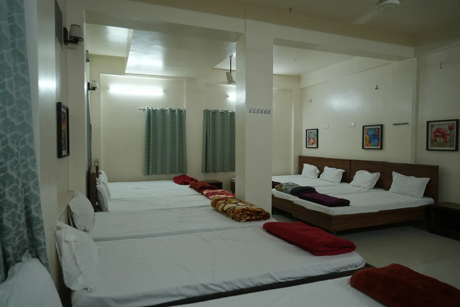 Dormitory Rooms for Groups