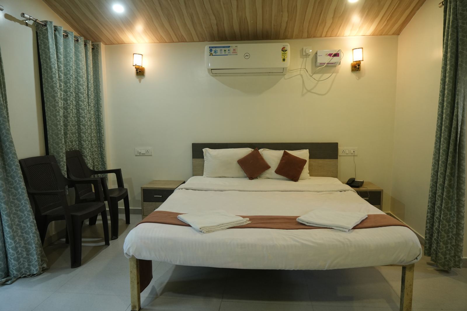 Deluxe Room view 2